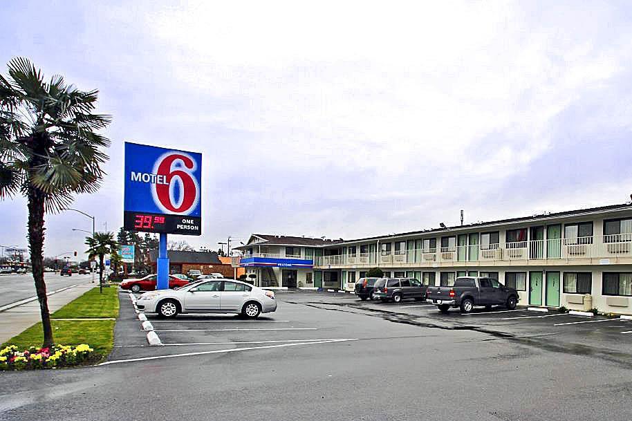 Motel 6-Fresno, Ca - Blackstone North Exteriör bild